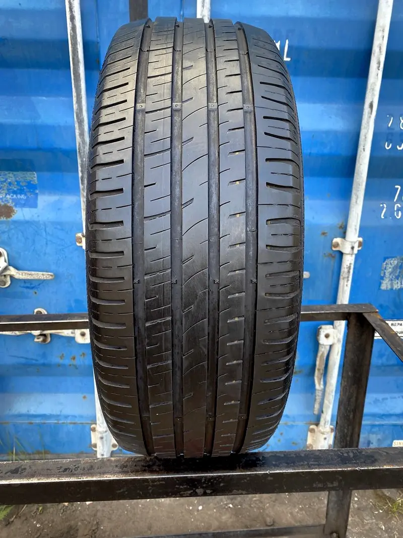 Б/у шина 215/55 R16 Barum Bravuris 3HM