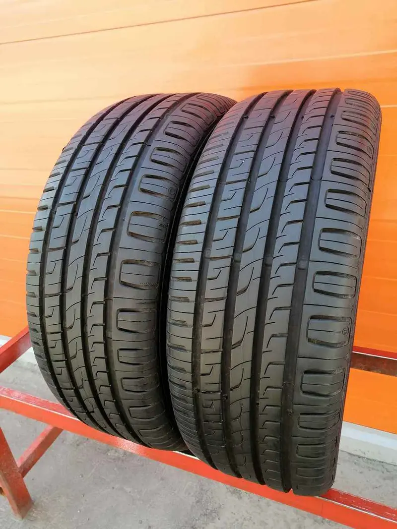Пара б/у шин 215/55 R16 Barum Bravuris 3HM