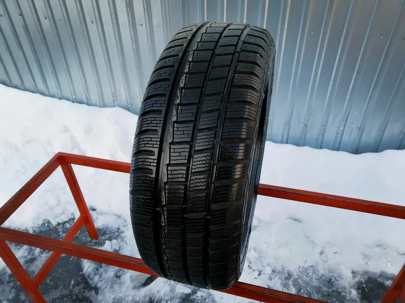 Б/у шина 215/55 R16 Cooper Weather-Master Snow