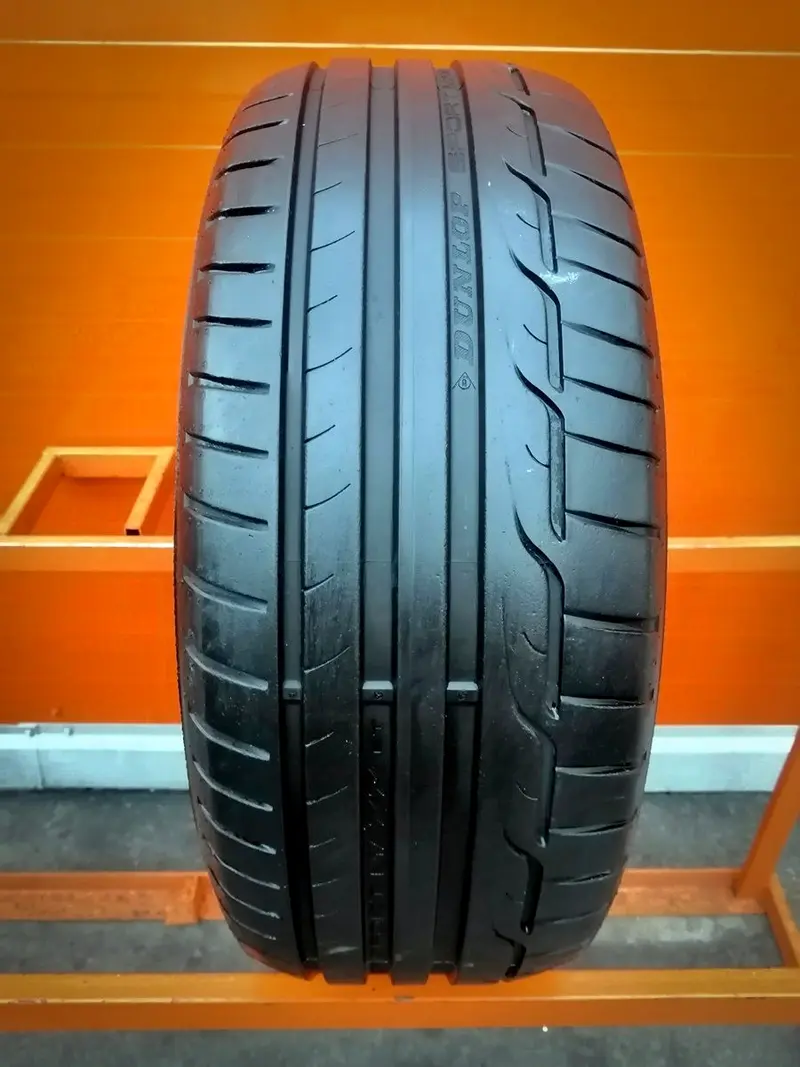 Б/у шина 215/55 R16 Dunlop SP Sport Maxx RT
