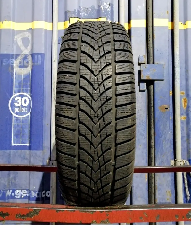 Б/у шина 215/55 R16 Dunlop SP Winter Sport 4D