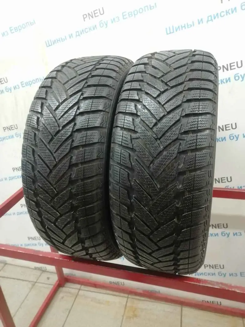 Пара б/у шин 215/55 R16 Dunlop SP Winter Sport M3