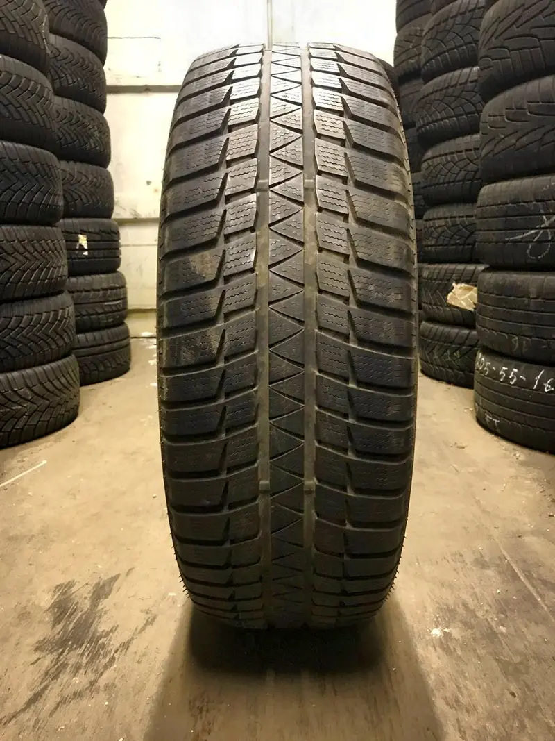 Б/у шина 215/55 R16 Falken Eurowinter HS-449