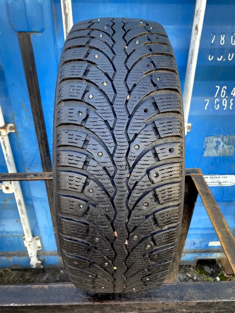 Б/у шина 215/55 R16 Formula Ice