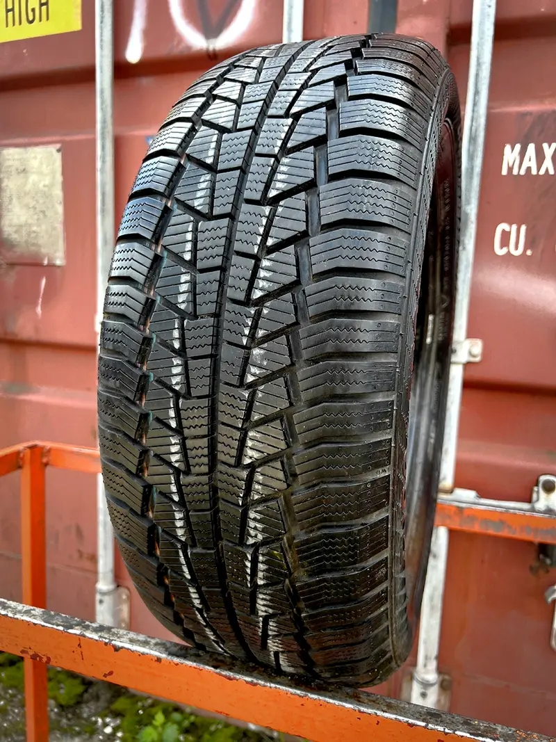 Б/у шина 215/55 R16 Gislaved Euro Frost 6