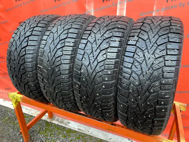 Комплект б/у шин 215/55 R16 Gislaved Nord Frost 100