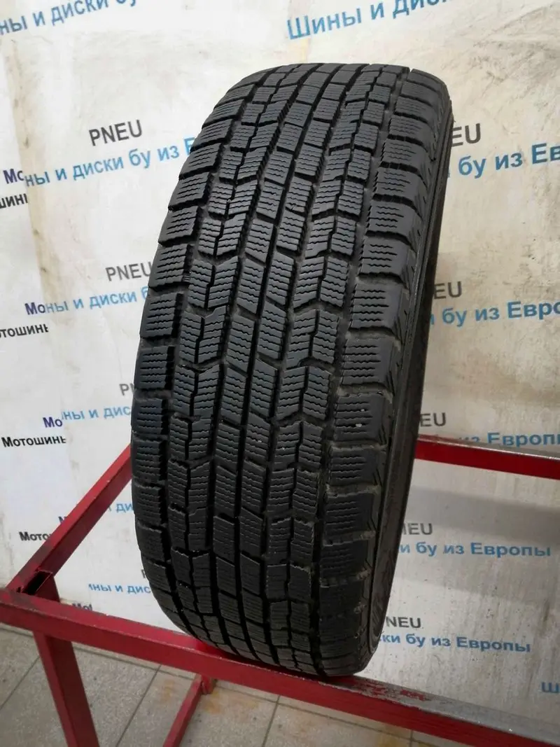 Б/у шина 215/55 R16 Goodyear Ice Navi Zea Hybrid