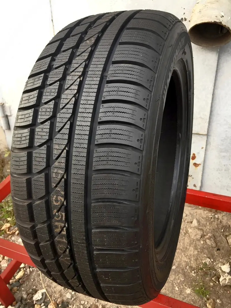 Новая шина 215/55 R16 Hankook Ice Bear W300, фото 1