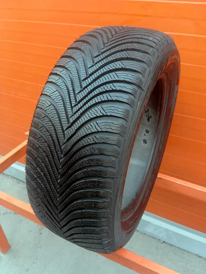 Б/у шина 215/55 R16 Michelin Alpin 5, фото 1
