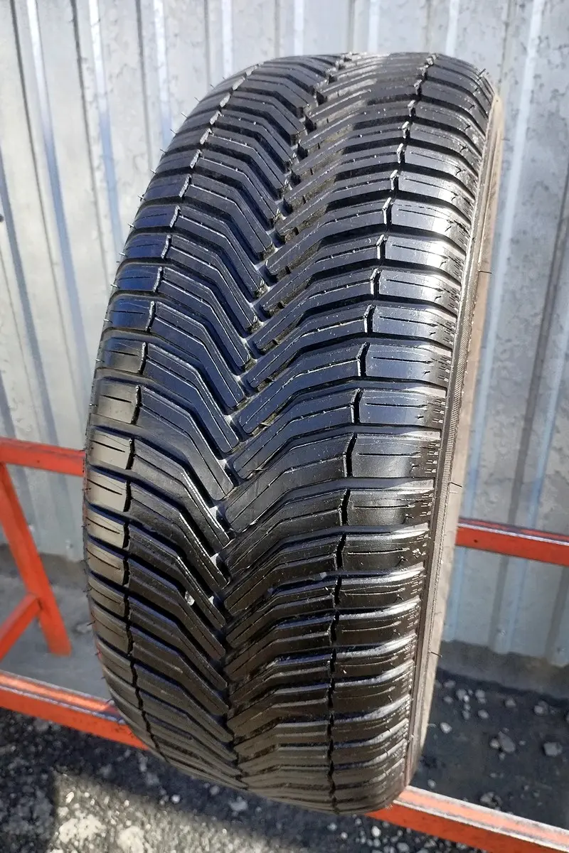Б/у шина 215/55 R16 Michelin CrossClimate