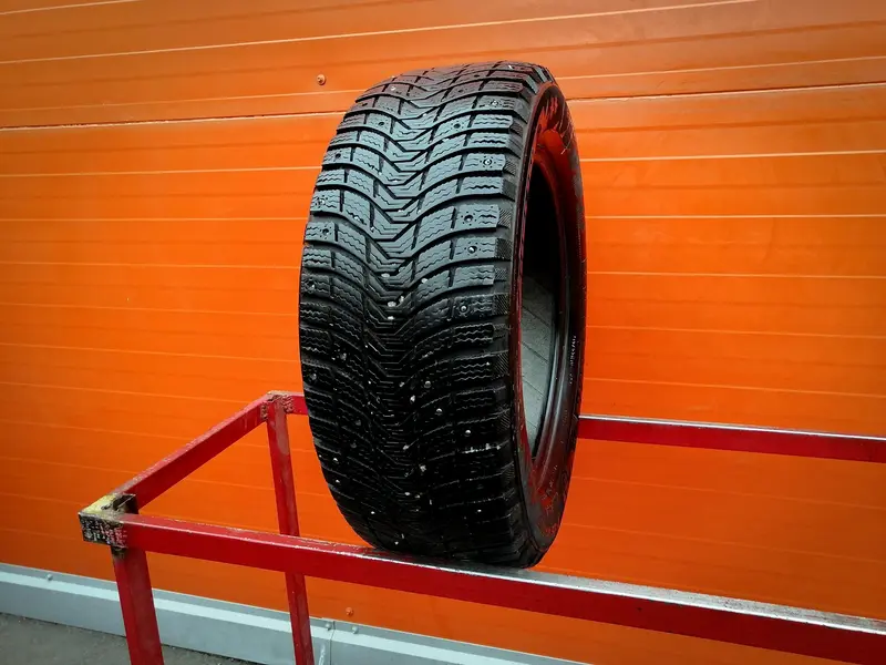 Б/у шина 215/55 R16 Michelin X-Ice North 3