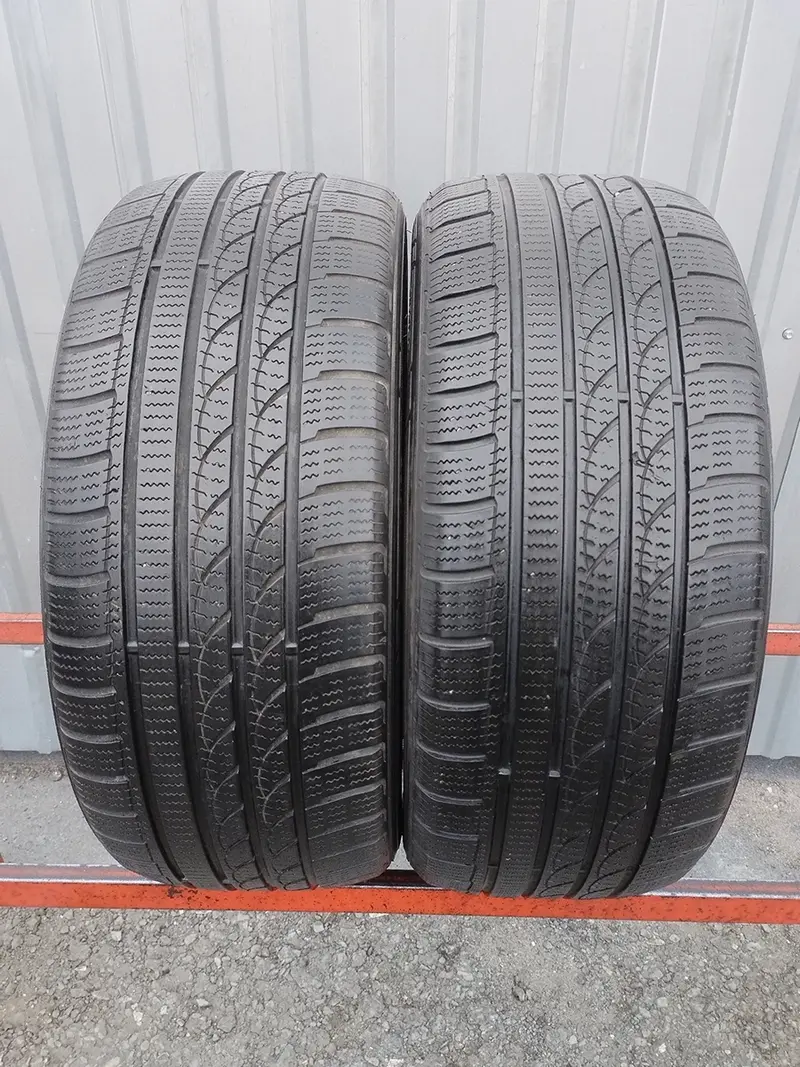 Пара б/у шин 215/55 R16 Minerva Ice-Plus S210