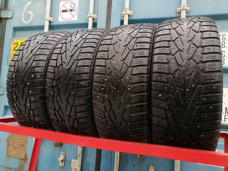 Комплект б/у шин 215/55 R16 Nokian Hakkapeliitta 7