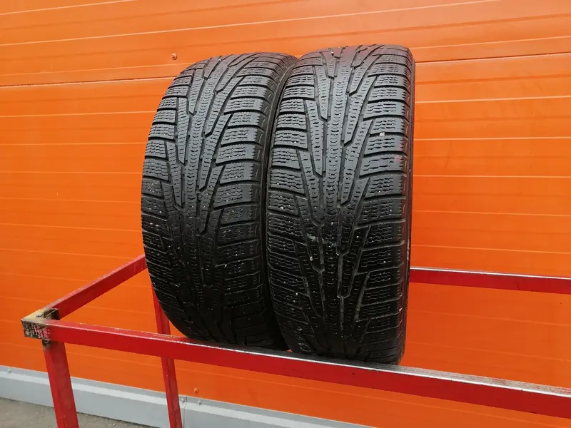 Пара б/у шин 215/55 R16 Nokian Hakkapeliitta R