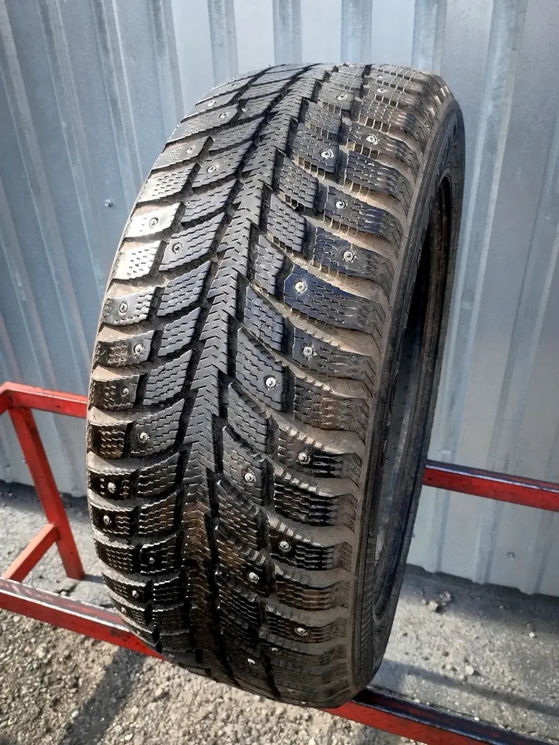 Б/у шина 215/55 R16 Nokian Nordman +