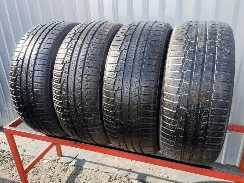 Комплект б/у шин 215/55 R16 Nokian WR A3