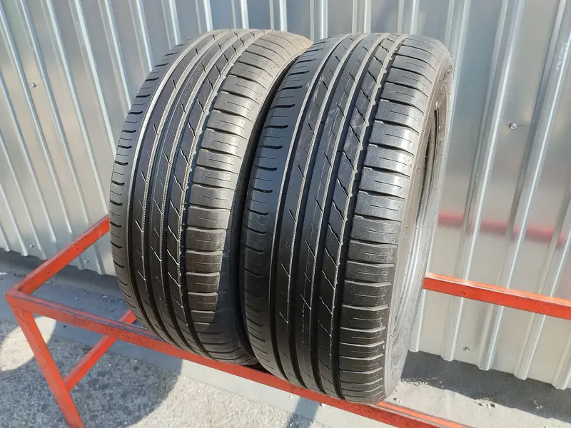 Пара б/у шин 215/55 R16 Nokian Wetproof