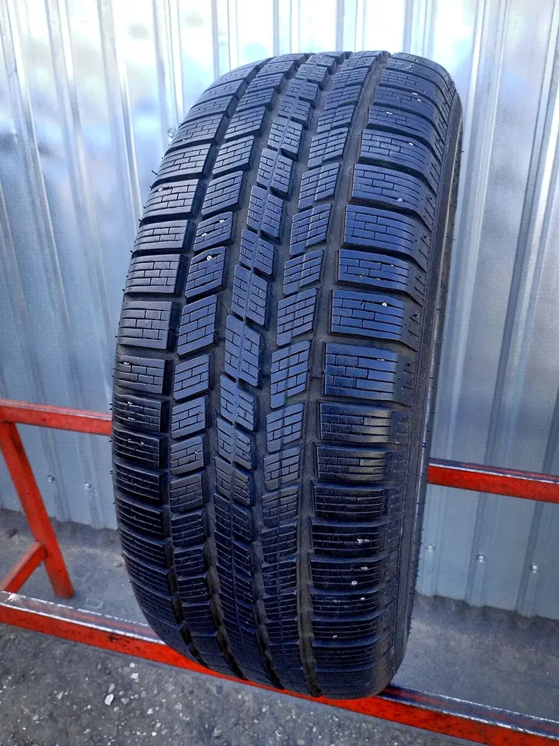 Б/у шина 215/55 R16 Pirelli Winter 210 Snowsport