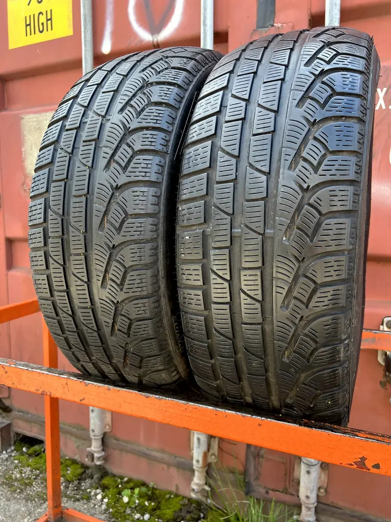 Пара б/у шин 215/55 R16 Pirelli Winter 210 Sottozero 2, фото 1