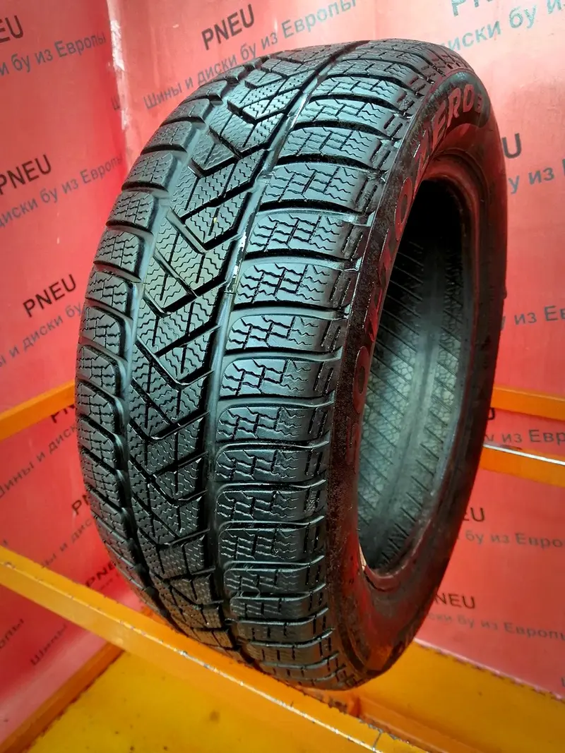 Б/у шина 215/55 R16 Pirelli Winter Sottozero 3