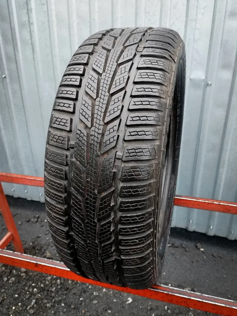 Б/у шина 215/55 R16 Semperit Speed-Grip