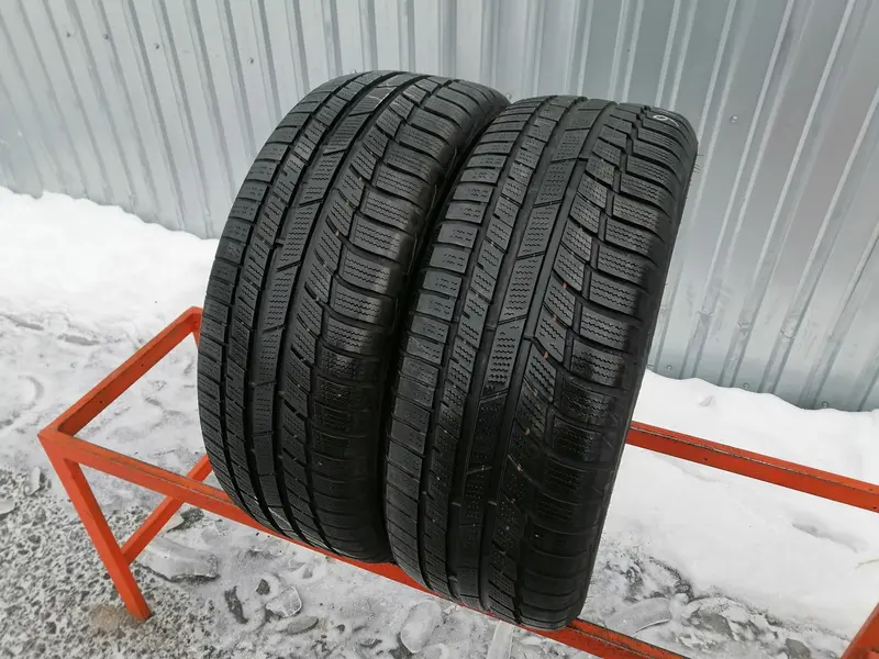 Пара б/у шин 215/55 R16 Toyo Snowprox S954