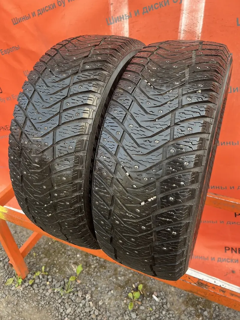 Пара б/у шин 215/55 R16 Yokohama Ice Guard IG65