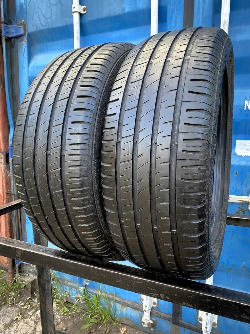 Пара б/у шин 215/55 R17 Barum Bravuris 3HM