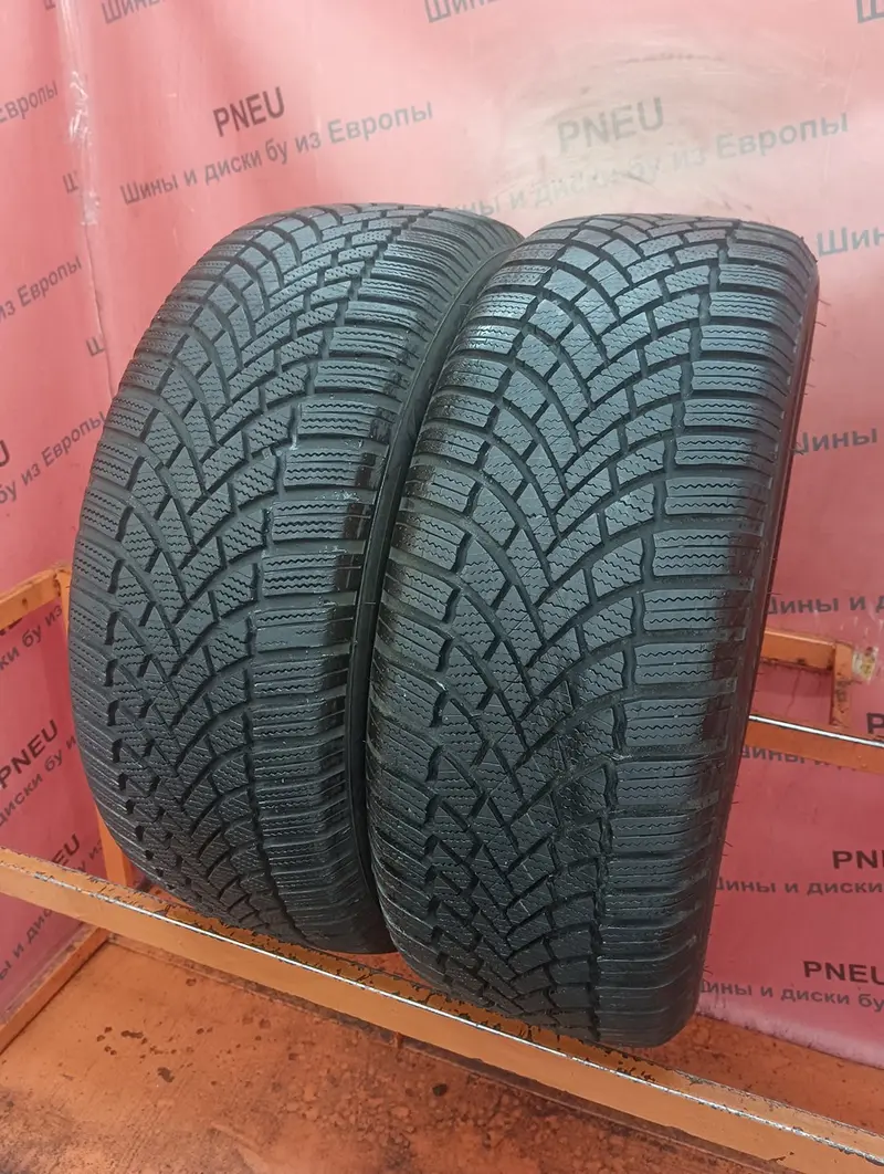 Пара б/у шин 215/55 R17 Bridgestone Blizzak LM-005