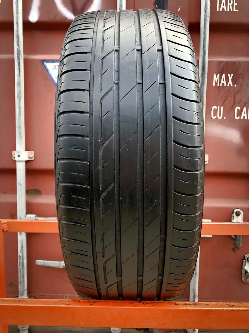 Б/у шина 215/55 R17 Bridgestone Turanza T001
