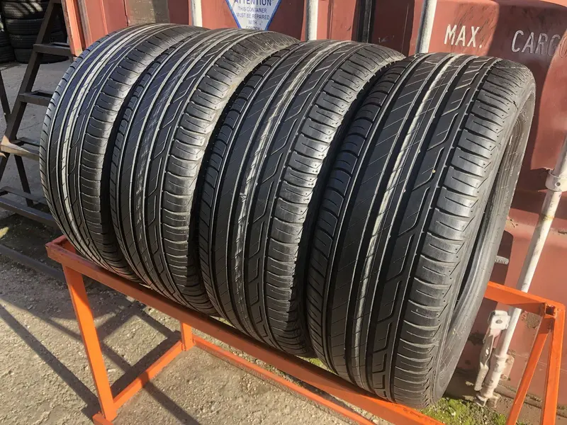 Комплект б/у шин 215/55 R17 Bridgestone Turanza T001