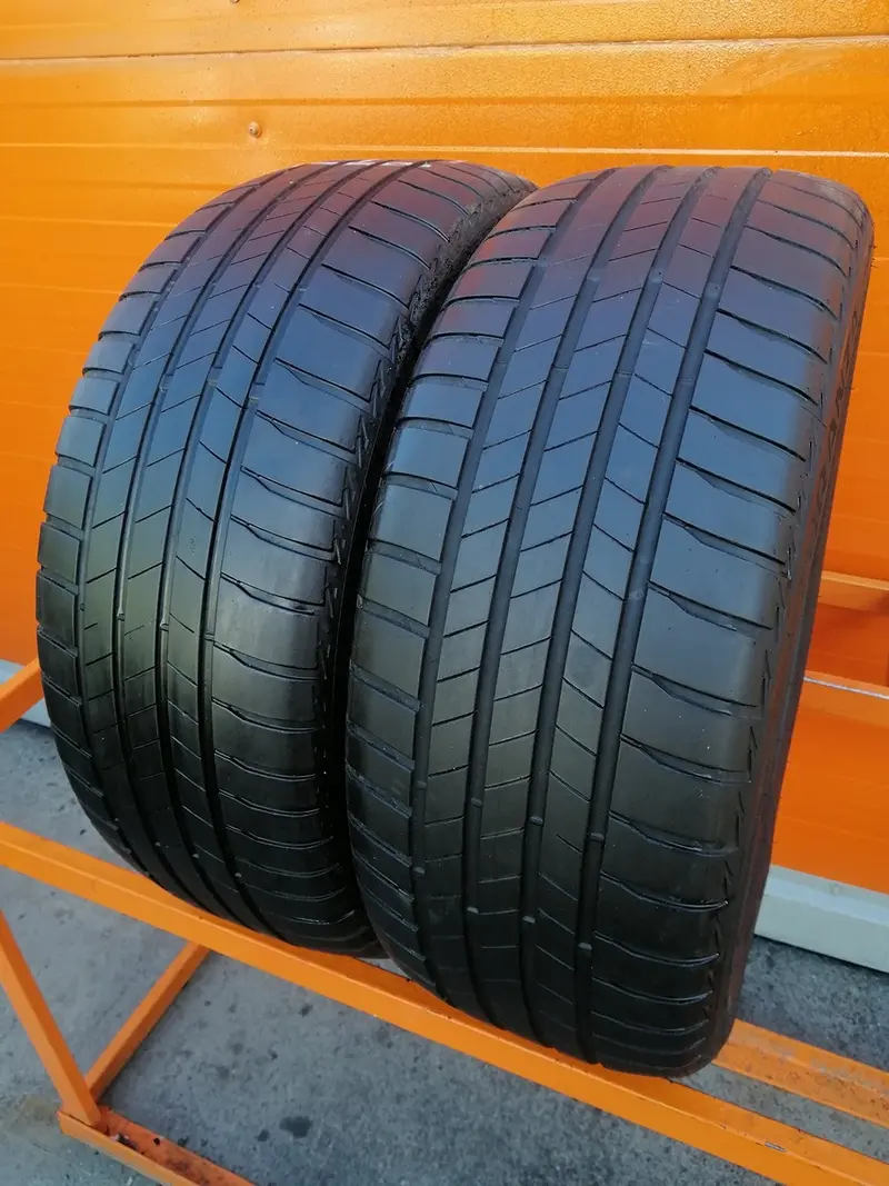 Пара б/у шин 215/55 R17 Bridgestone Turanza T005