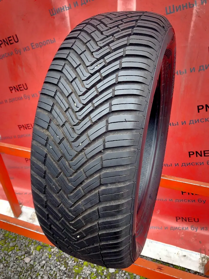Б/у шина 215/55 R17 Continental AllSeasonContact