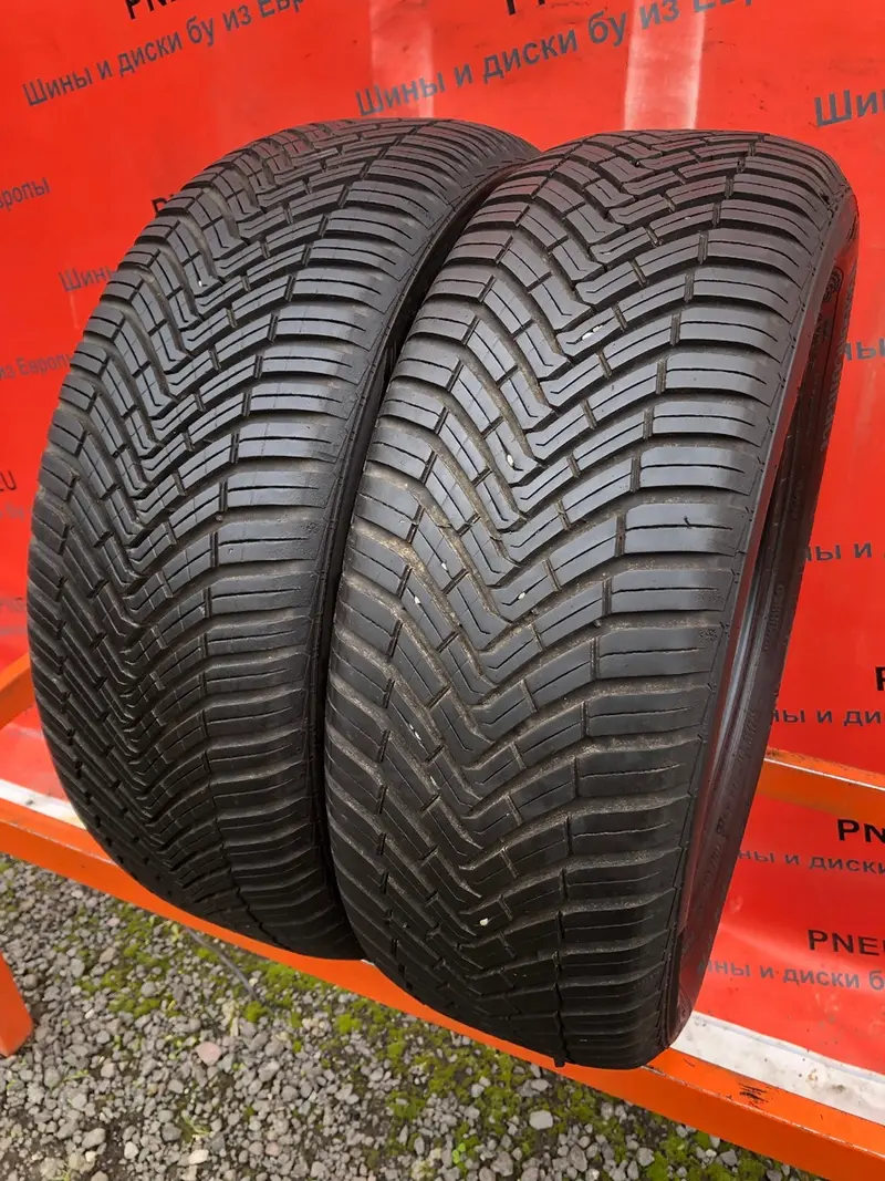 Пара б/у шин 215/55 R17 Continental AllSeasonContact