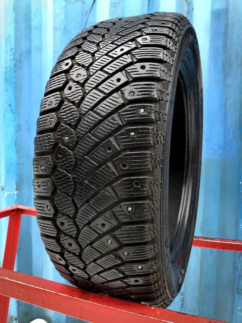 Б/у шина 215/55 R17 Continental ContiIceContact, фото 1