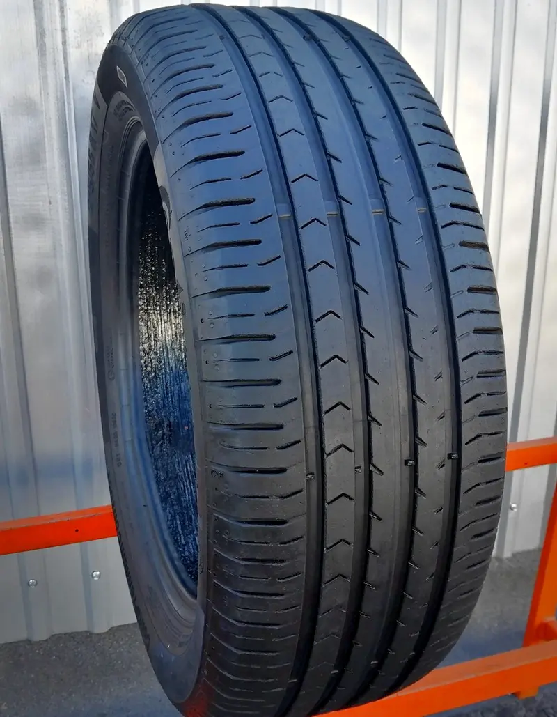 Б/у шина 215/55 R17 Continental ContiPremiumContact 5