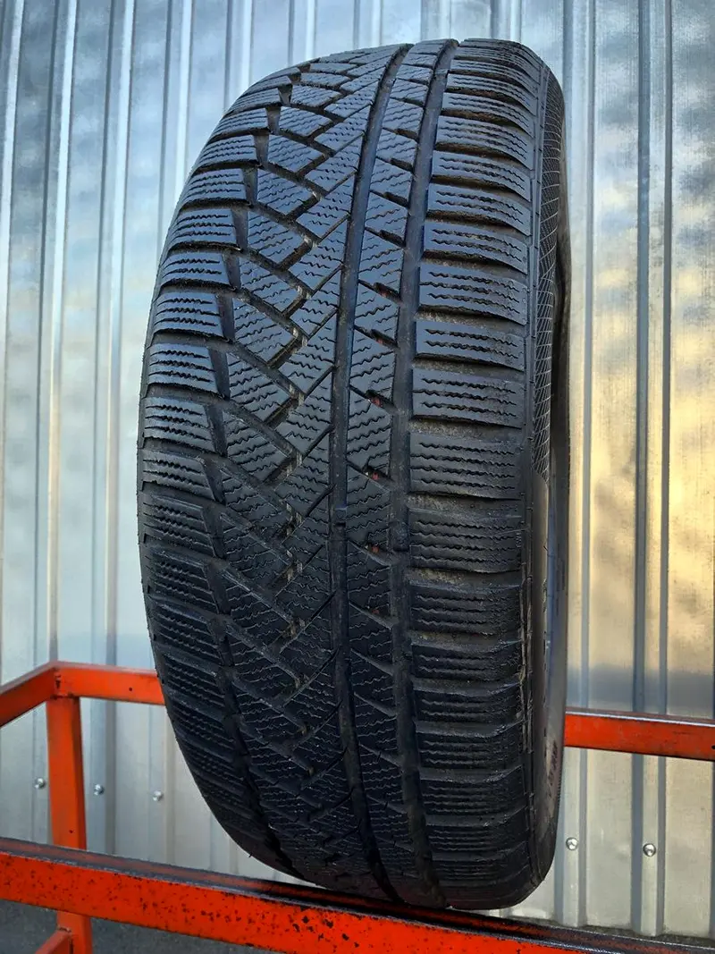 Б/у шина 215/55 R17 Continental ContiWinterContact TS 850 P