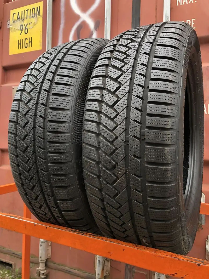 Пара б/у шин 215/55 R17 Continental ContiWinterContact TS 850 P