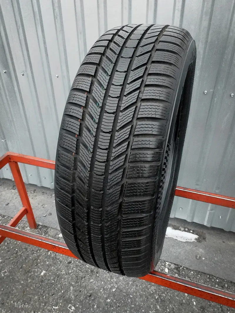 Б/у шина 215/55 R17 Continental ContiWinterContact TS 870 P