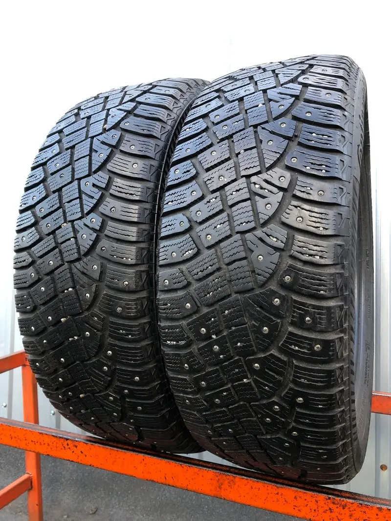 Пара б/у шин 215/55 R17 Continental IceContact 2