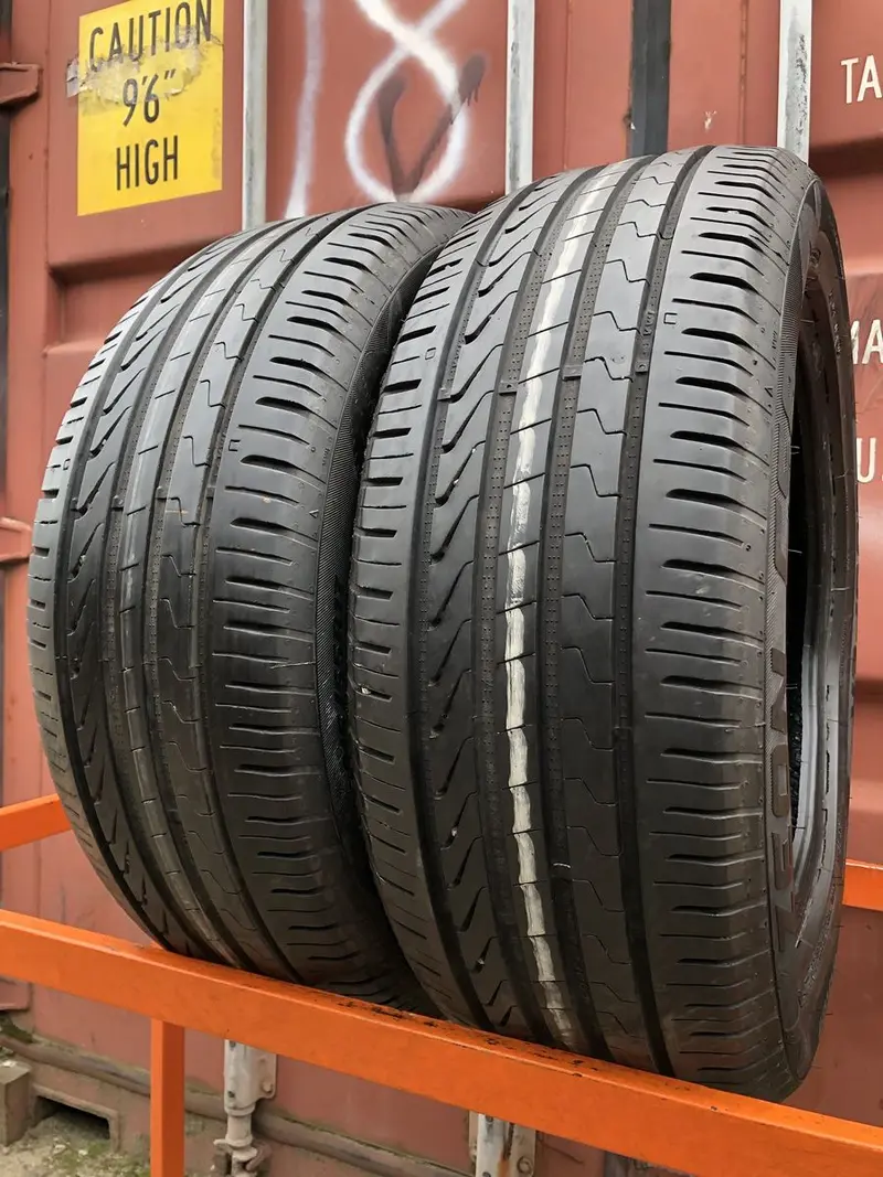 Пара б/у шин 215/55 R17 Cooper Zeon CS8