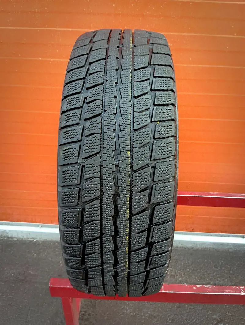 Б/у шина 215/55 R17 Dunlop Graspic DS2