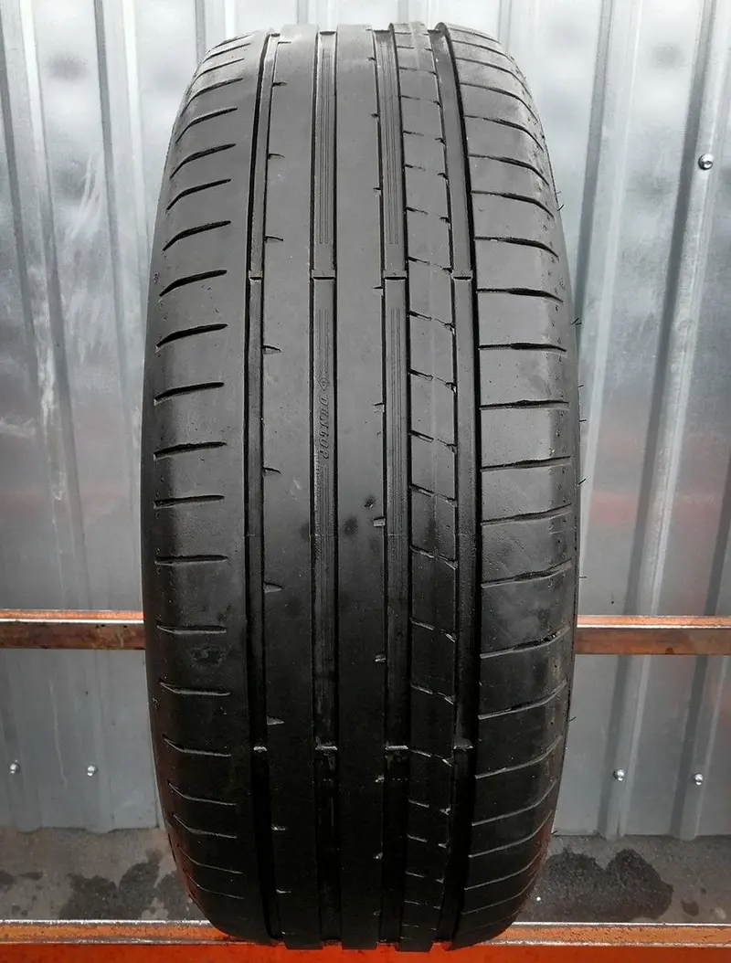 Б/у шина 215/55 R17 Dunlop SP Sport Maxx RT 2, фото 1