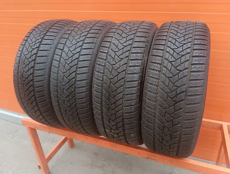 Комплект б/у шин 215/55 R17 Dunlop Winter Sport 5