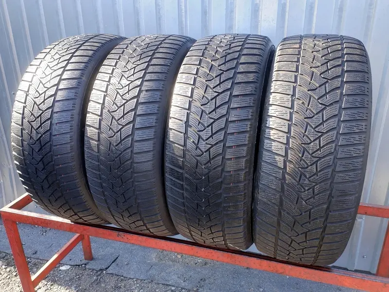 Комплект б/у шин 215/55 R17 Dunlop Winter Sport 5
