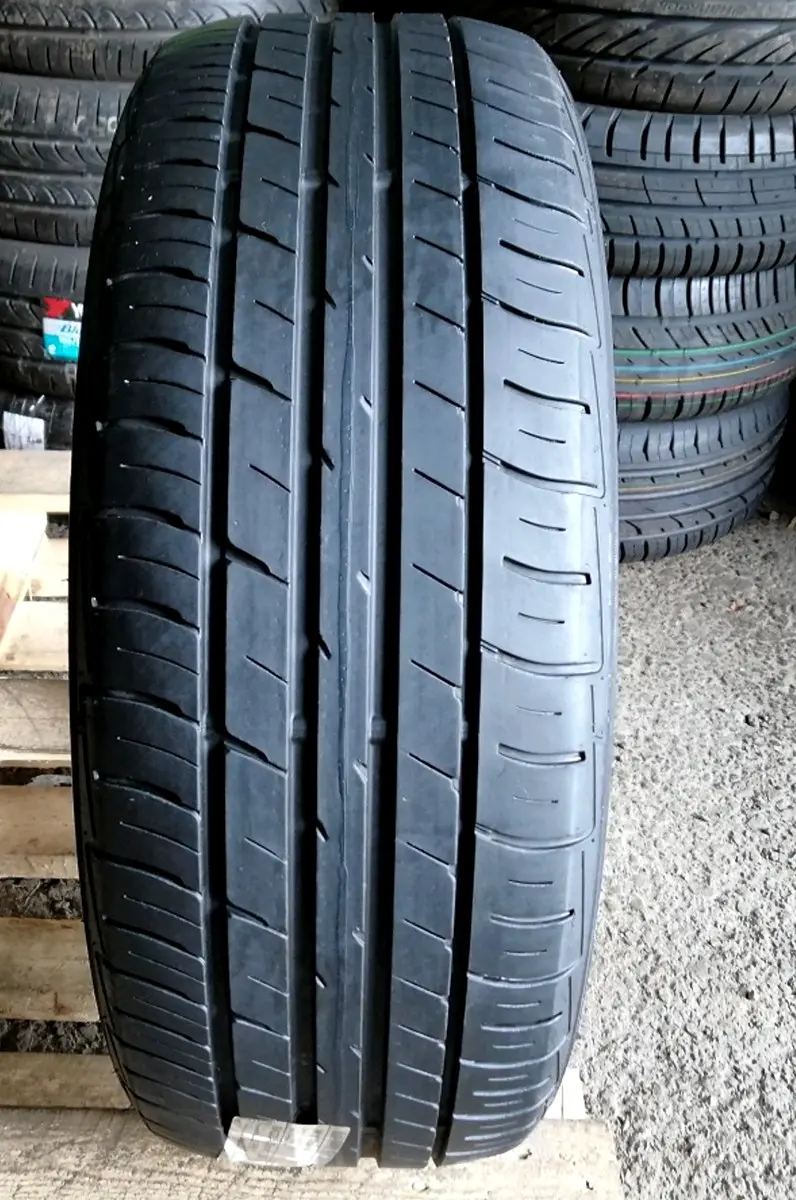 Б/у шина 215/55 R17 Falken Ziex ZE-914
