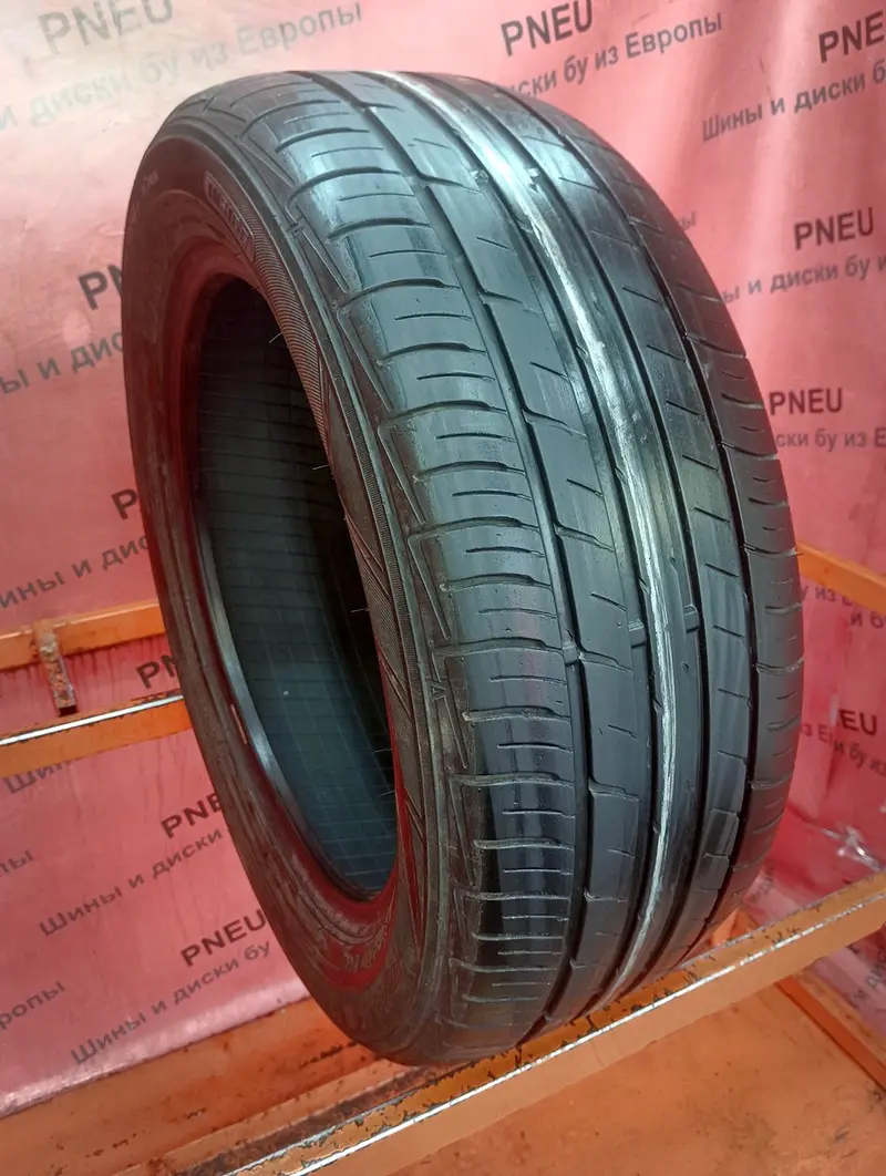 Б/у шина 215/55 R17 Falken Ziex ZE-914