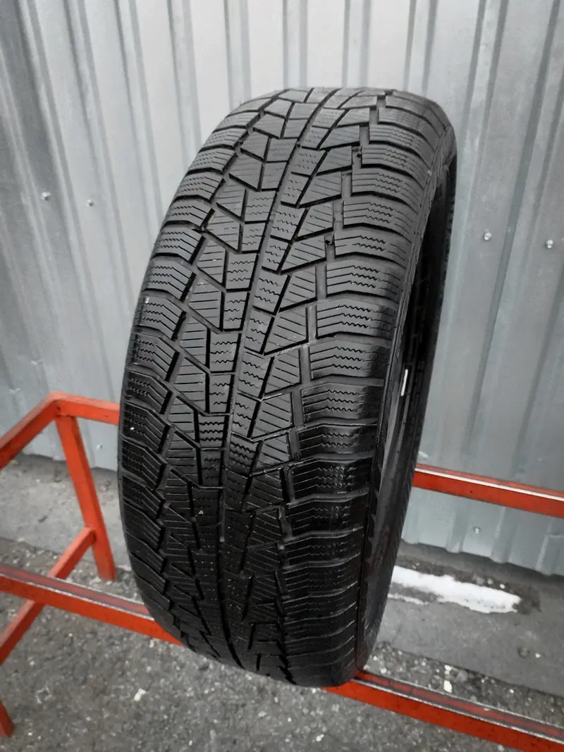 Б/у шина 215/55 R17 Gislaved Euro Frost 6