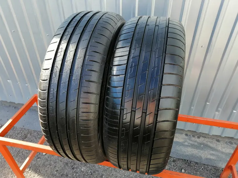 Пара б/у шин 215/55 R17 Goodyear EfficientGrip Performance, фото 1