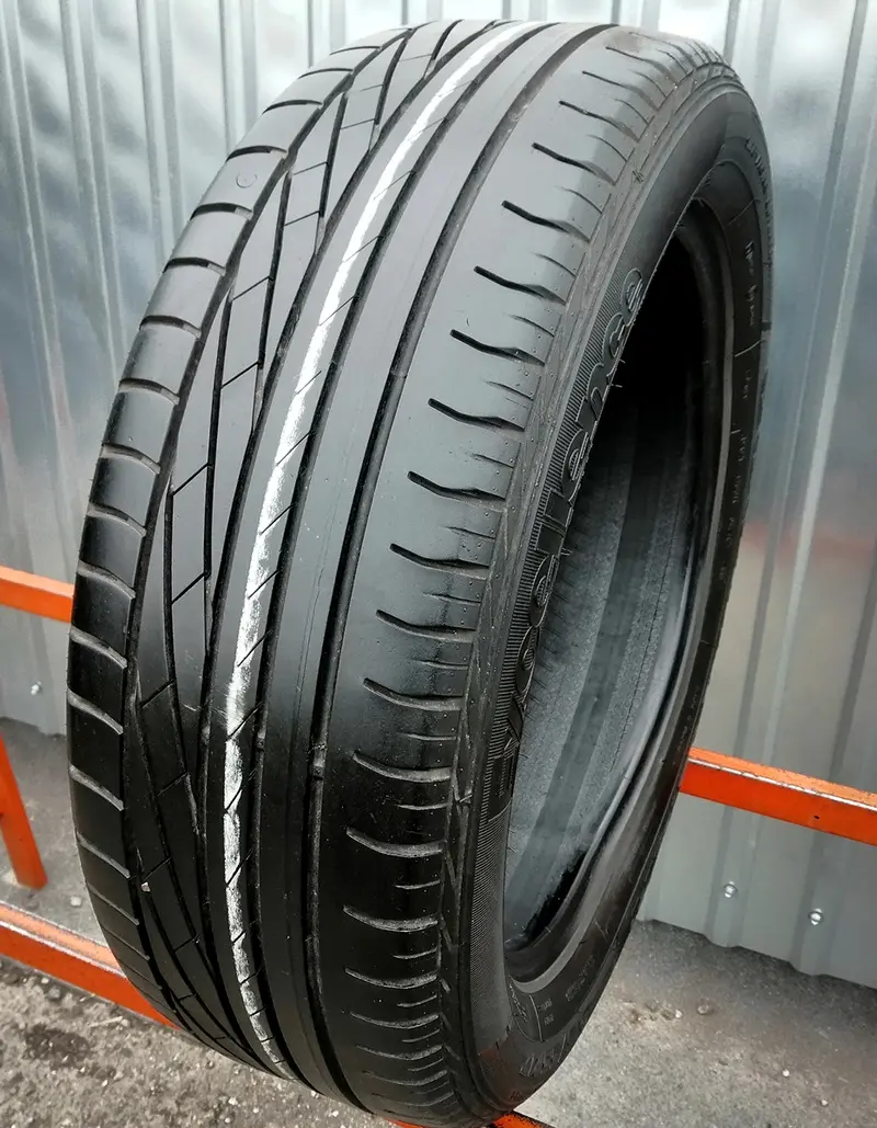 Б/у шина 215/55 R17 Goodyear Excellence